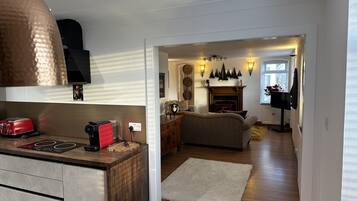 Casa de campo tradicional, baño en la habitación, vista al canal (Self Catering Home) | Lobby