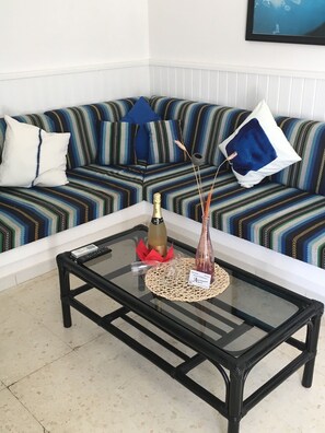 Minibar, két bảo mật tại phòng 