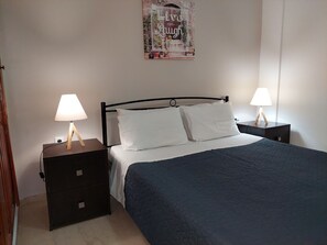 Economy Apartment, 1 Bedroom | In-room safe, desk, iron/ironing board, free cots/infant beds - Koula Apartments (Hersonissos)