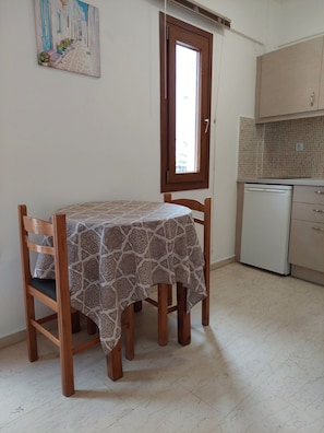 Studio | In-room dining - Koula Apartments (Hersonissos)