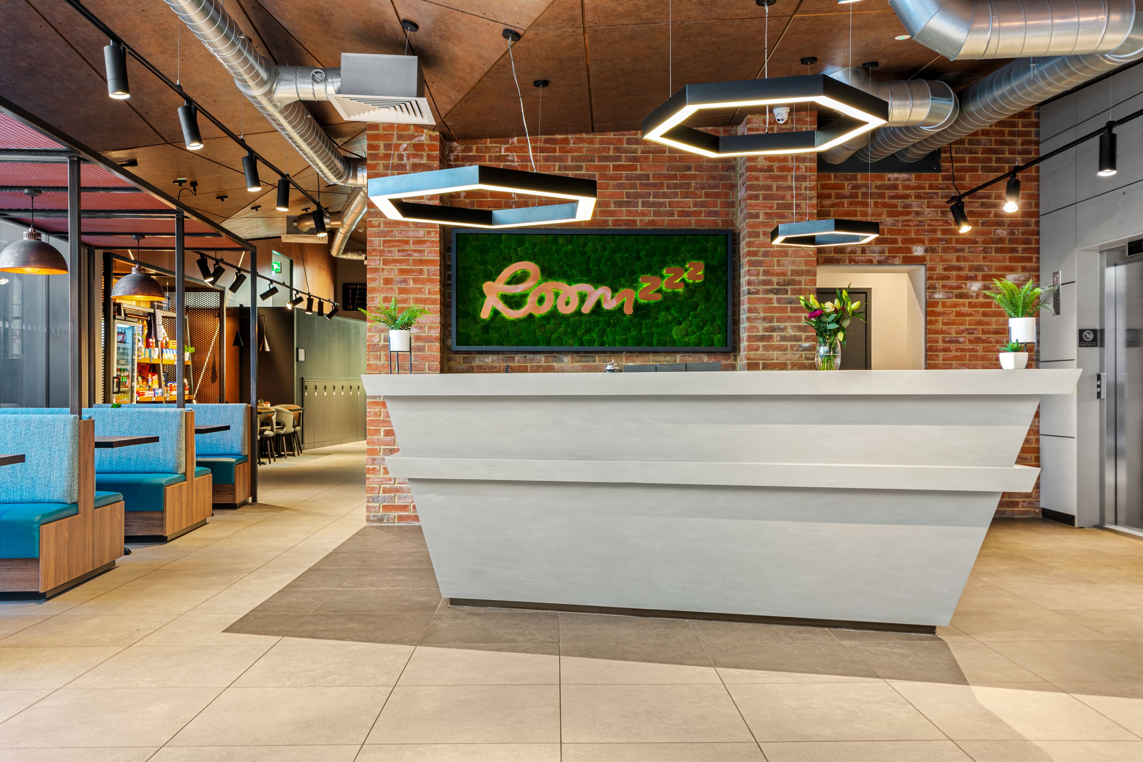 Photo - Roomzzz Newcastle City