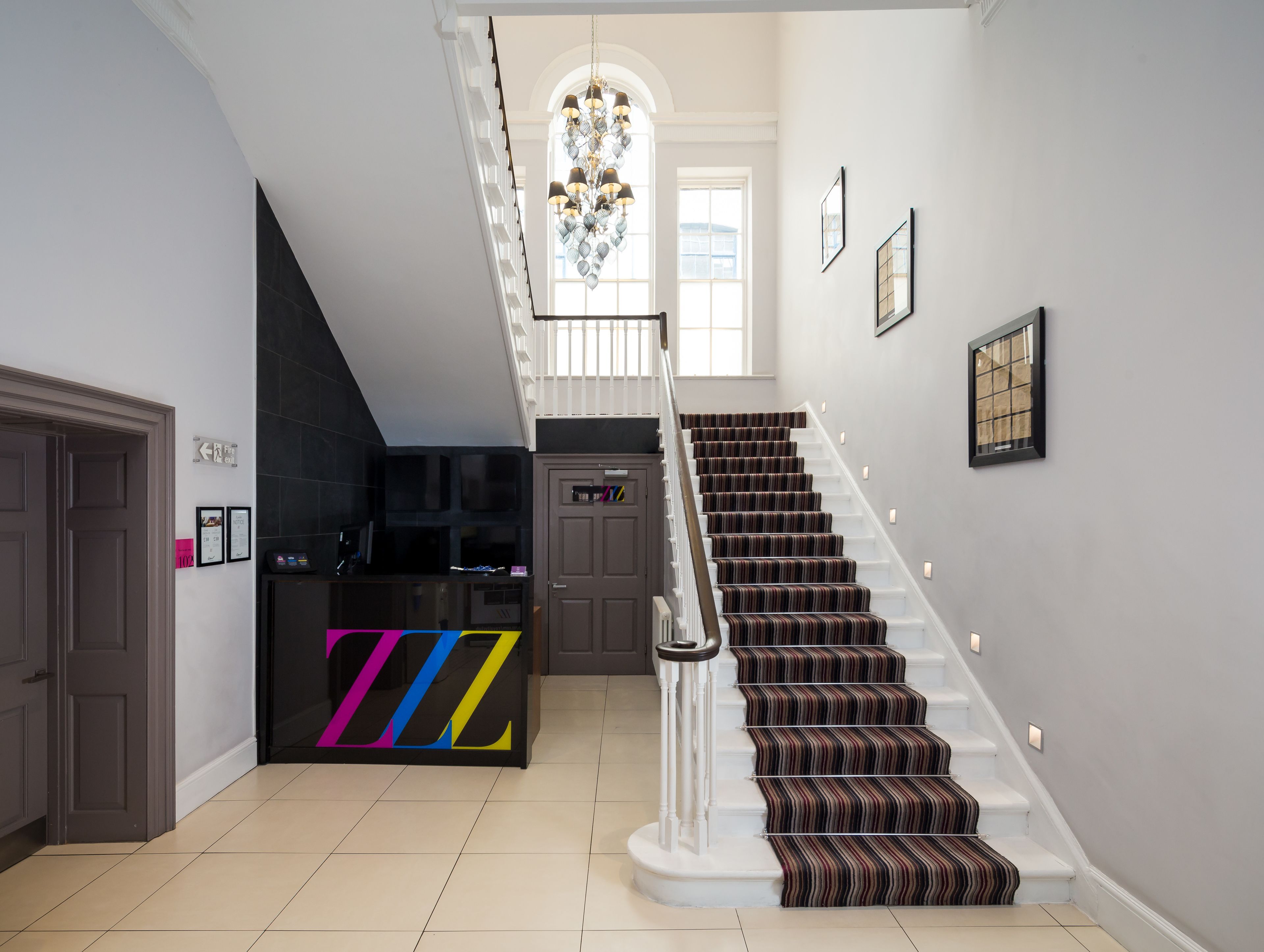 Photo - Roomzzz Newcastle City