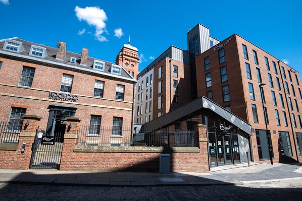 Πρόσοψη καταλύματος