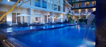 Grand Kecubung Hotel