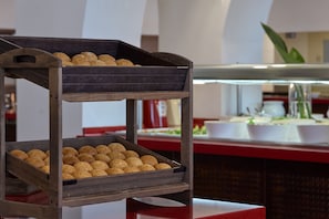 Free daily buffet breakfast