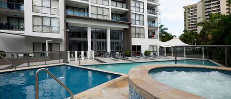 Outdoor pool, pool loungers