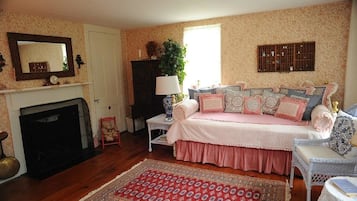 Eastlake Suite | Premium bedding, individually decorated, individually furnished