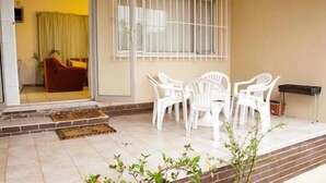 Terrace/patio - Clinch Self Catering (Durban North)