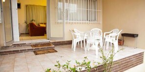 Terrace/patio - Clinch Self Catering (Durban North)