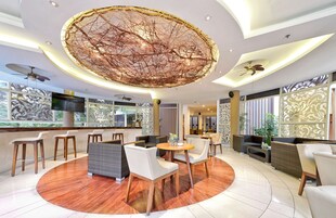 2 outdoor pools, open 8:00 AM to 8:00 PM, pool loungers