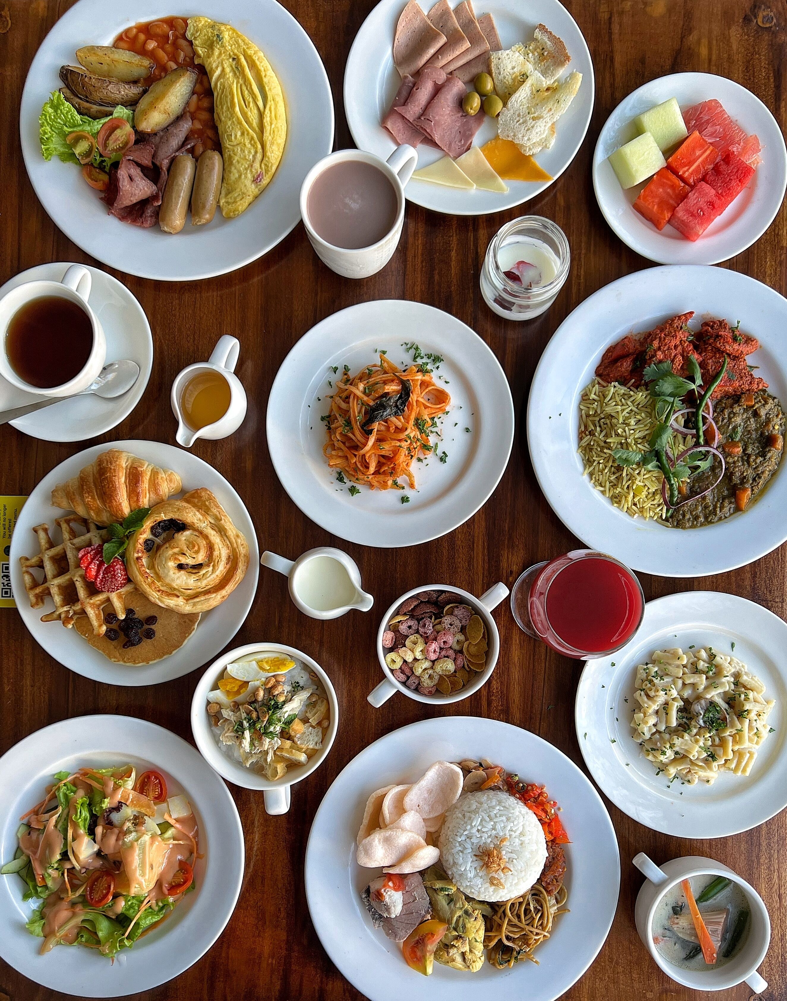 Daily cooked-to-order breakfast (IDR 80000 per person)