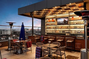 Sports bar