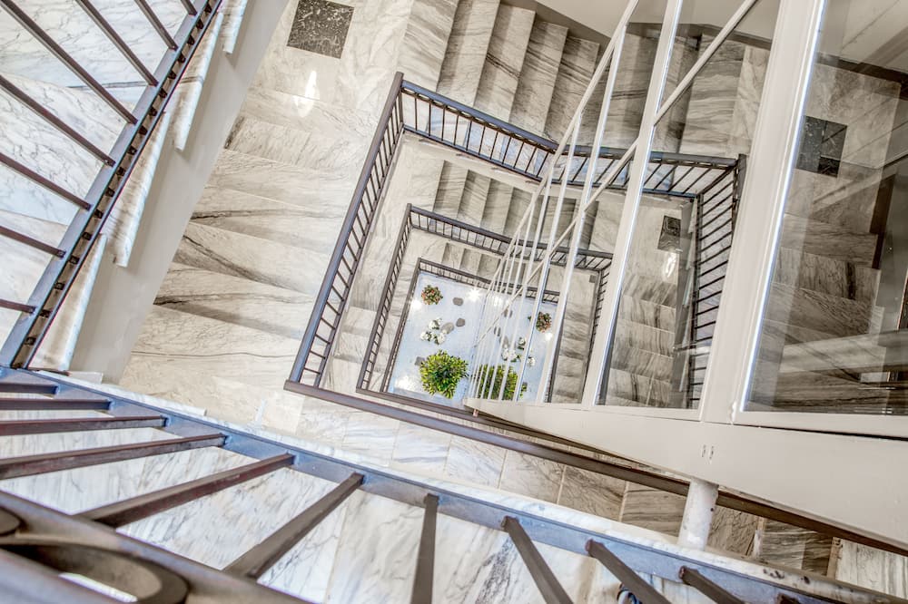 Gioberti Art Hotel