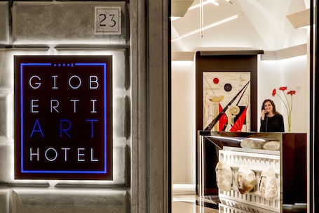 Reception. Gioberti Art Hotel