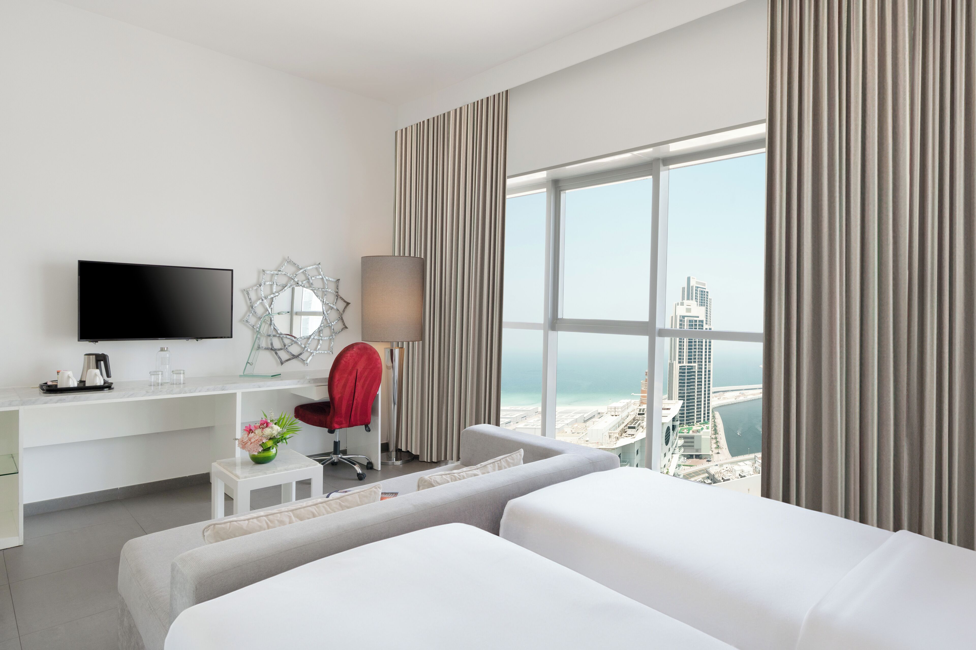 1 bedroom, premium bedding, minibar, in-room safe