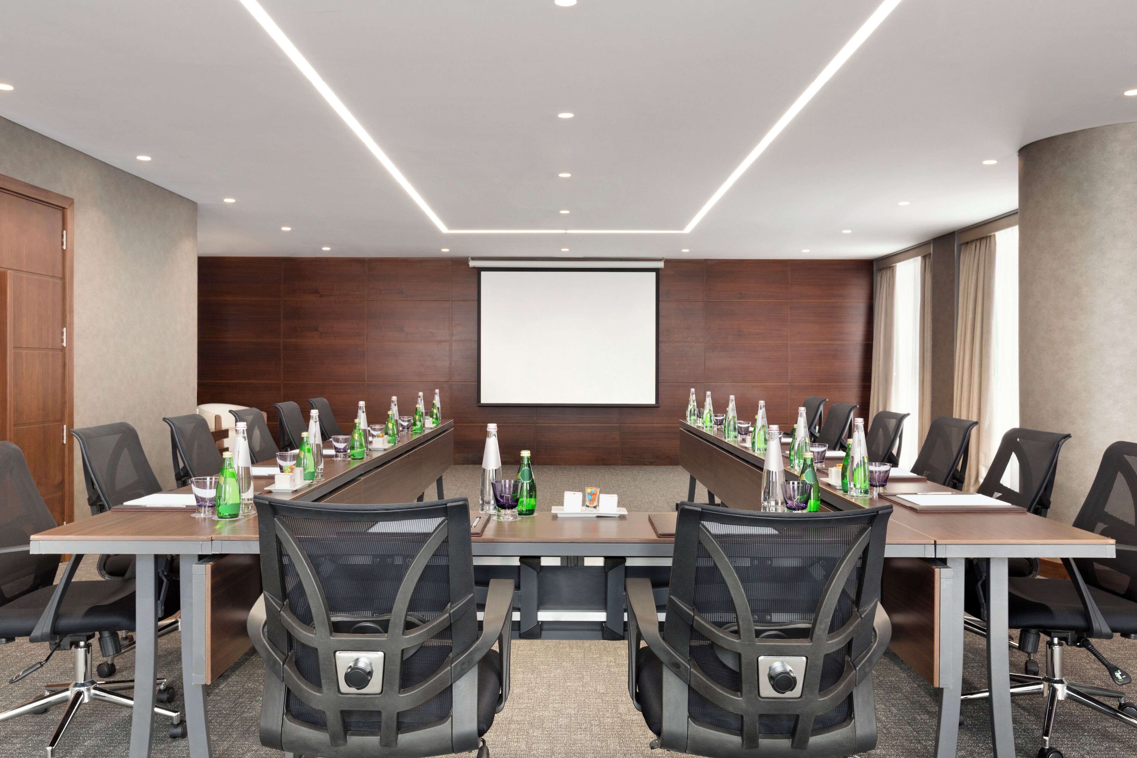 Photo - The First Collection Marina, Dubai, a Tribute Portfolio Hotel