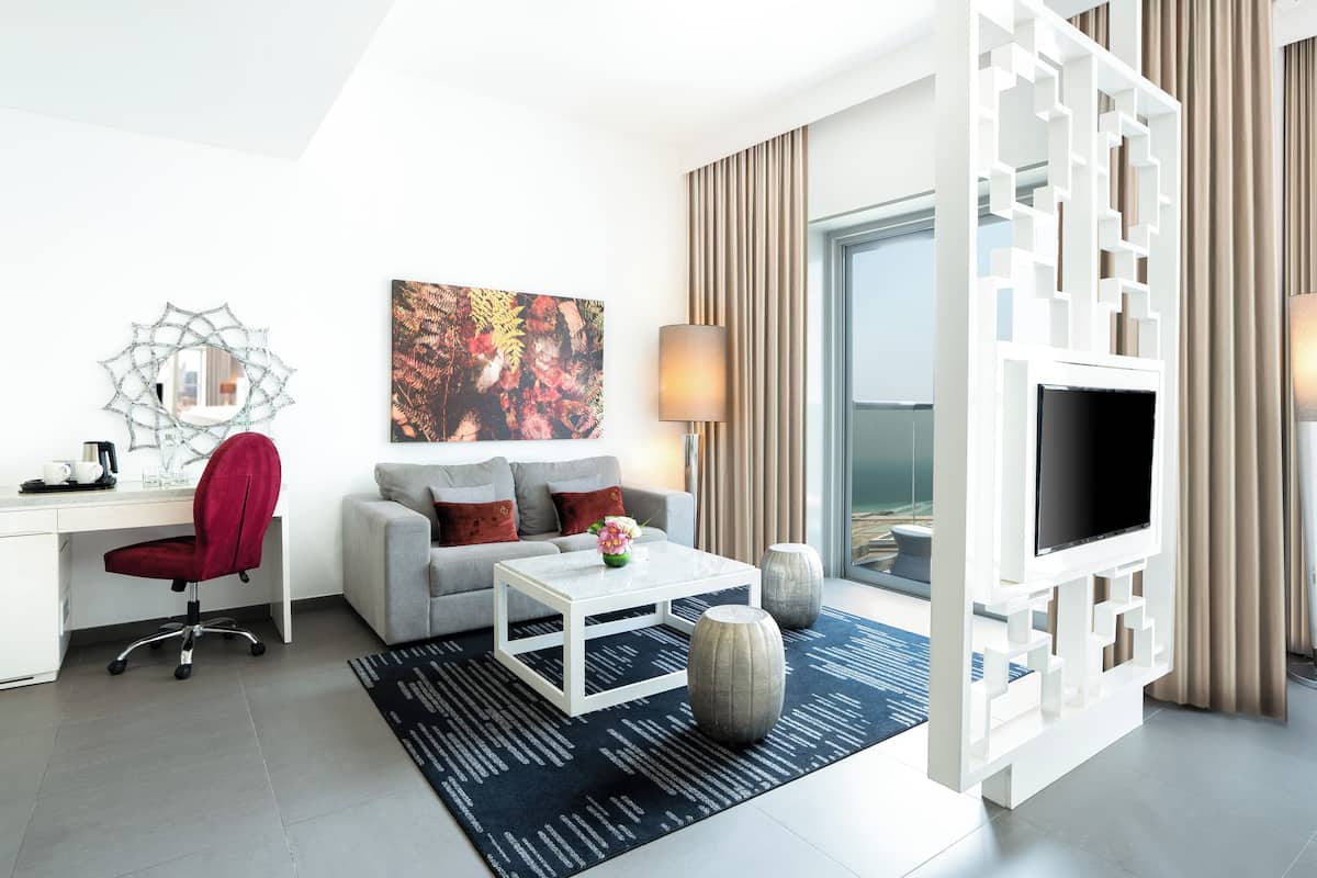 1 bedroom, premium bedding, minibar, in-room safe
