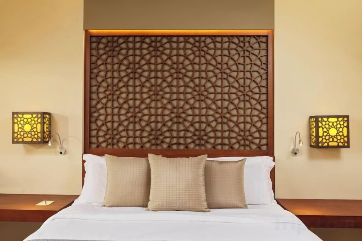 Minibar, in-room safe, desk, blackout drapes