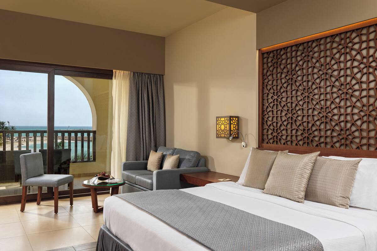 deluxe ocean view king bed with aqua park entrance | 1 bedroom, minibar, in-room safe, desk