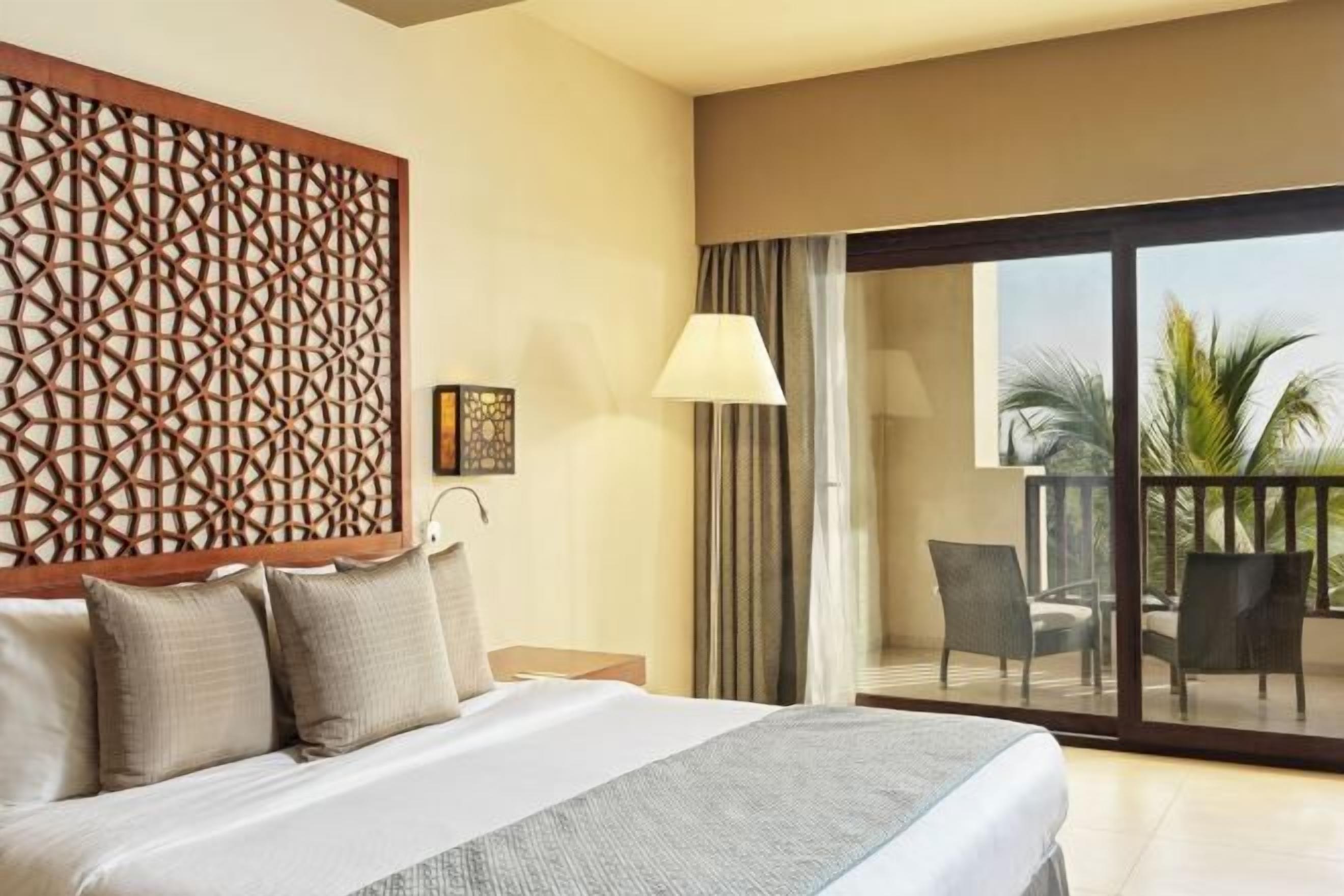 Minibar, in-room safe, desk, blackout drapes