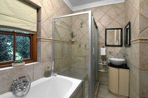 Romantic Cottage, Garden Area | Bathroom