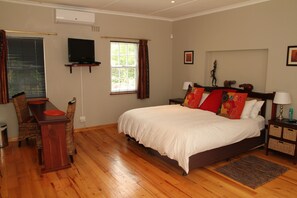 Double Room (Out of Africa) | In-room safe, desk, free WiFi