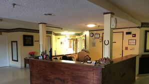 Reception - Reddy Inn and Suites (Albany)