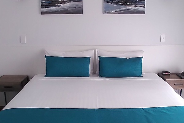 Family Room, 3 Bedrooms | Premium bedding, laptop workspace, iron/ironing board, free WiFi