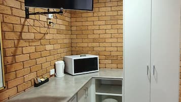 Standard Room | Premium bedding, laptop workspace, iron/ironing board, free WiFi