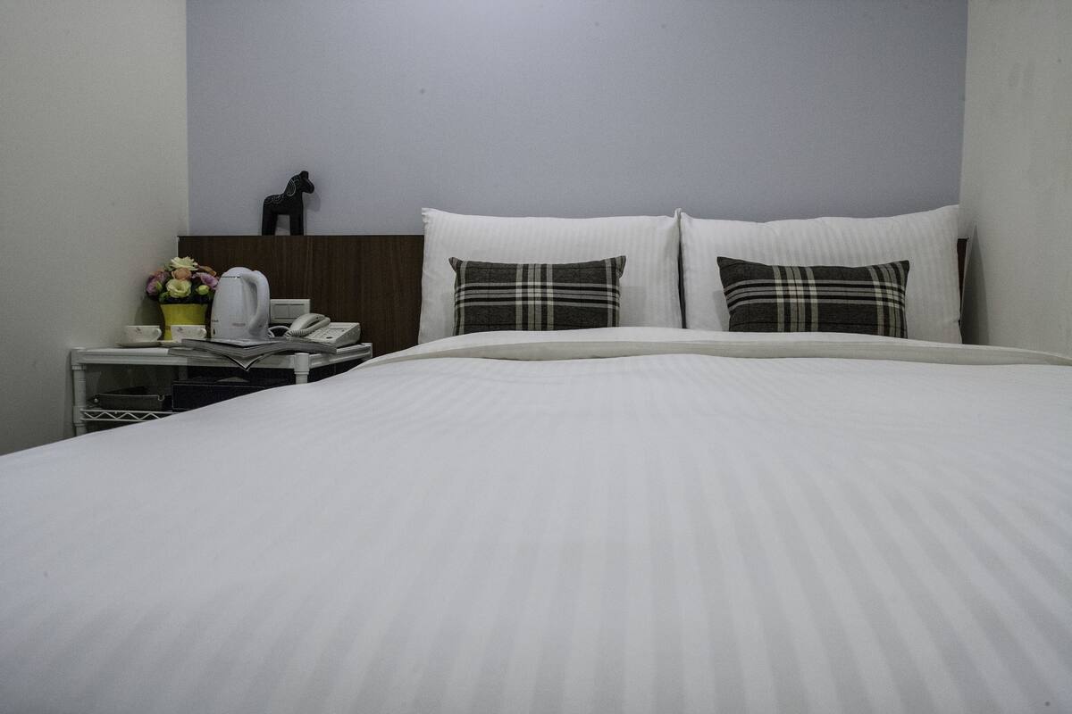 Double Room | Free WiFi