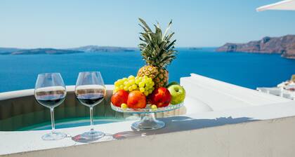 La Maltese Oia Luxury Suites