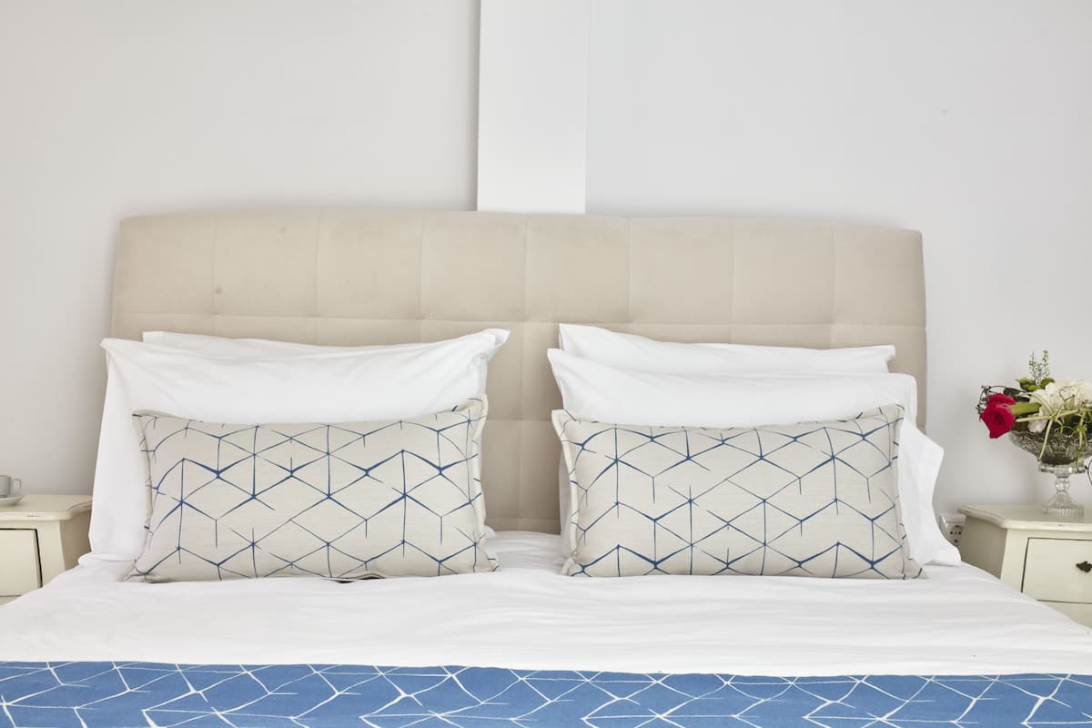 Minibar, in-room safe, blackout drapes, soundproofing