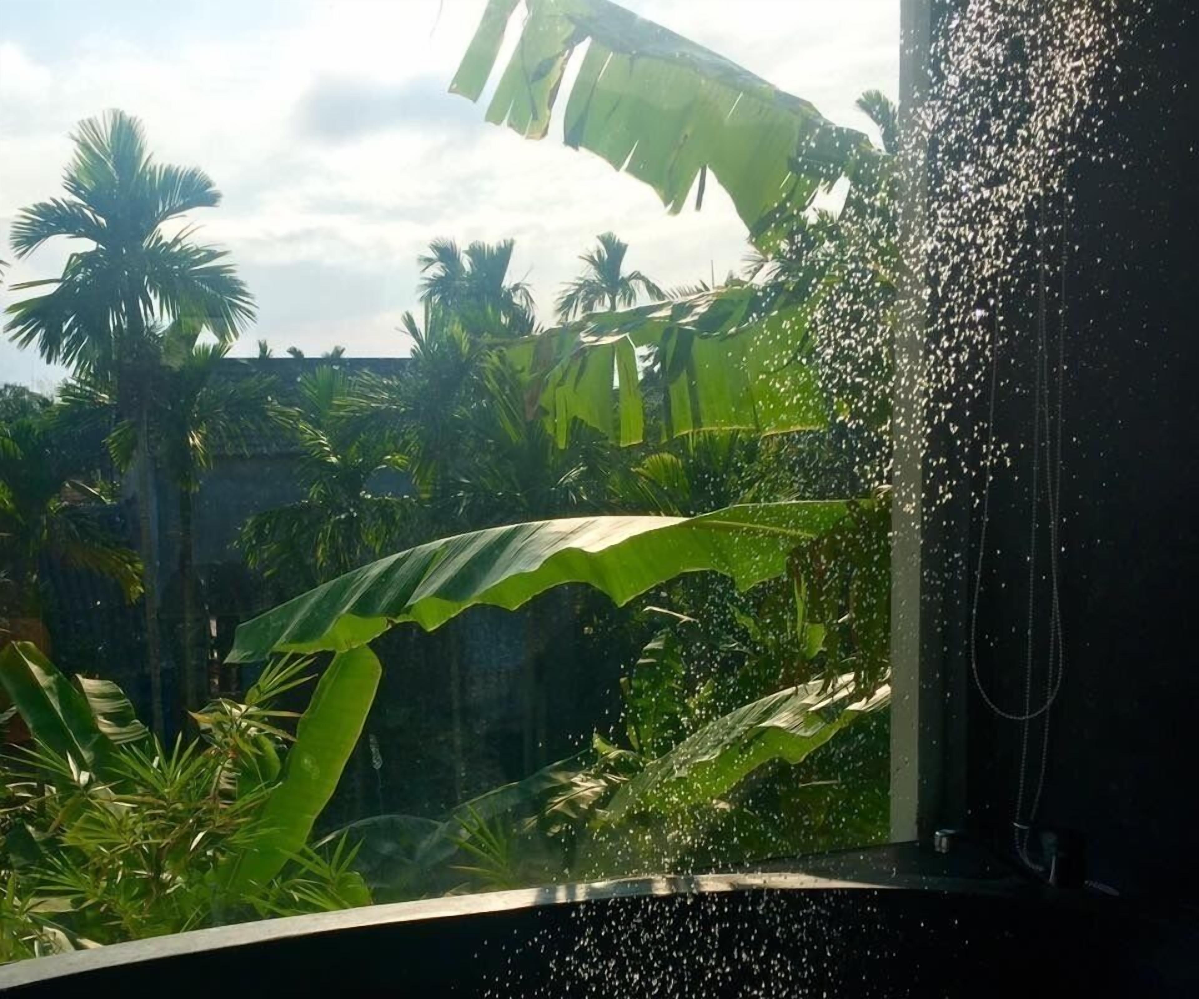 4 bedrooms, minibar, in-room safe, desk