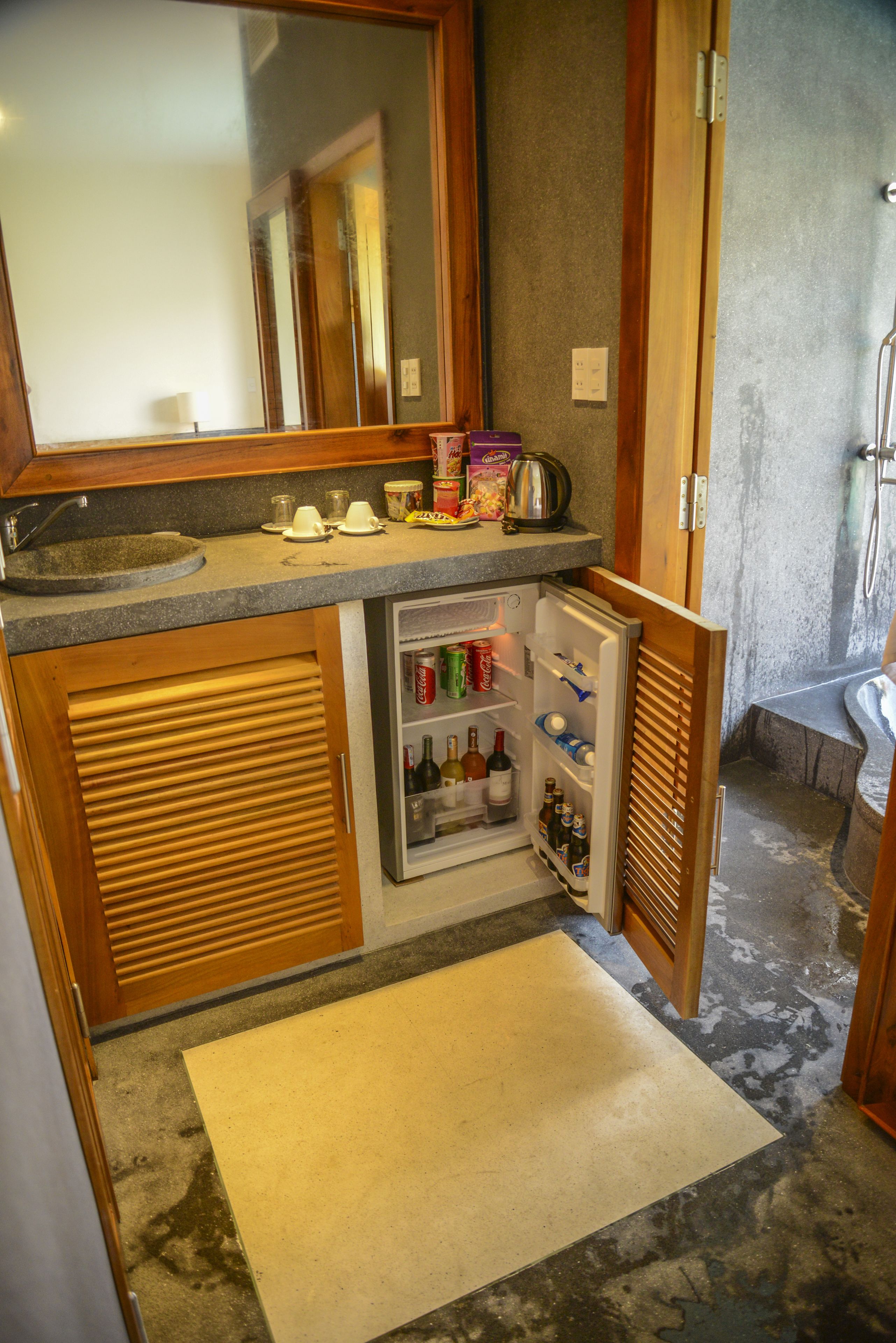 one bedroom private villa | minibar