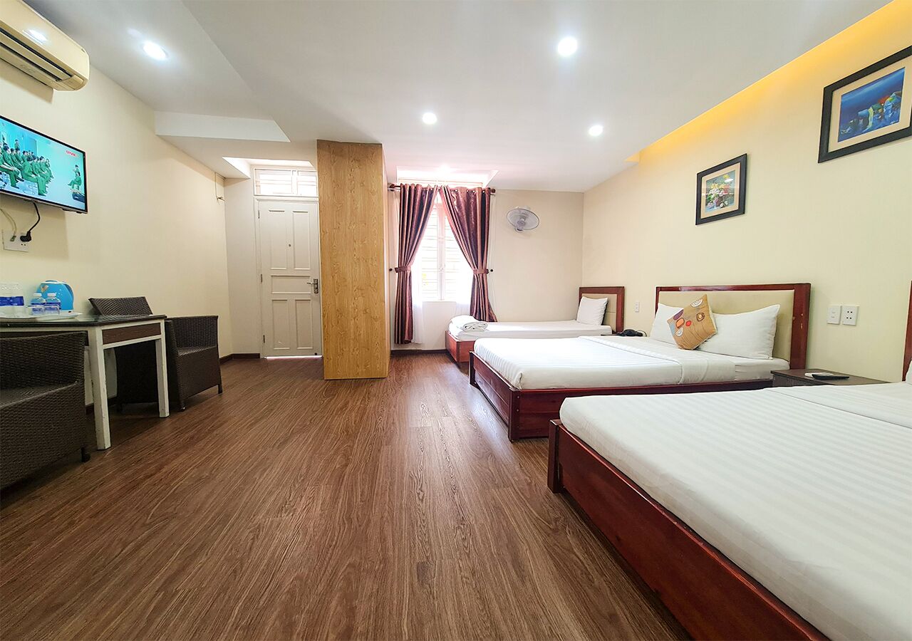 family shared dormitory, multiple beds, non smoking, garden view | minibar, in-room safe, desk, free wifi