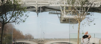 Off Paris Seine