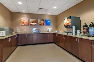 Free daily continental breakfast