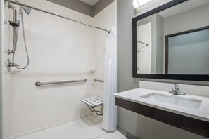 Hair dryer, towels - Holiday Inn Express & Suites Stillwater - University Area by IHG (Stillwater)