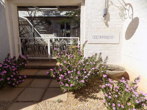 Le Bonheur Guest Accommodation