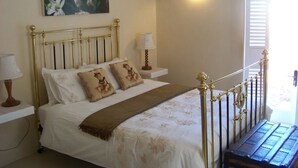 Unclassified image, 5 of 20, button - Le Bonheur Guest Accommodation (McGregor)