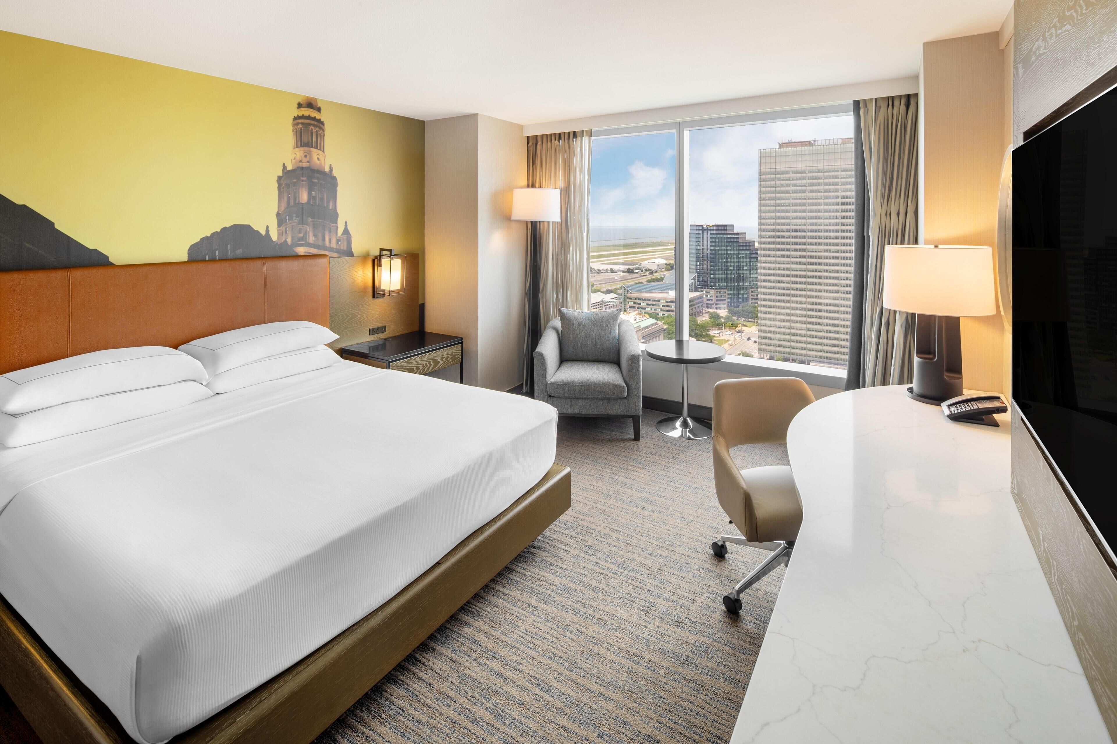 Premium bedding, in-room safe, desk, laptop workspace