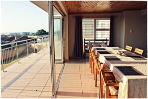 TV, caminetto, lettore DVD