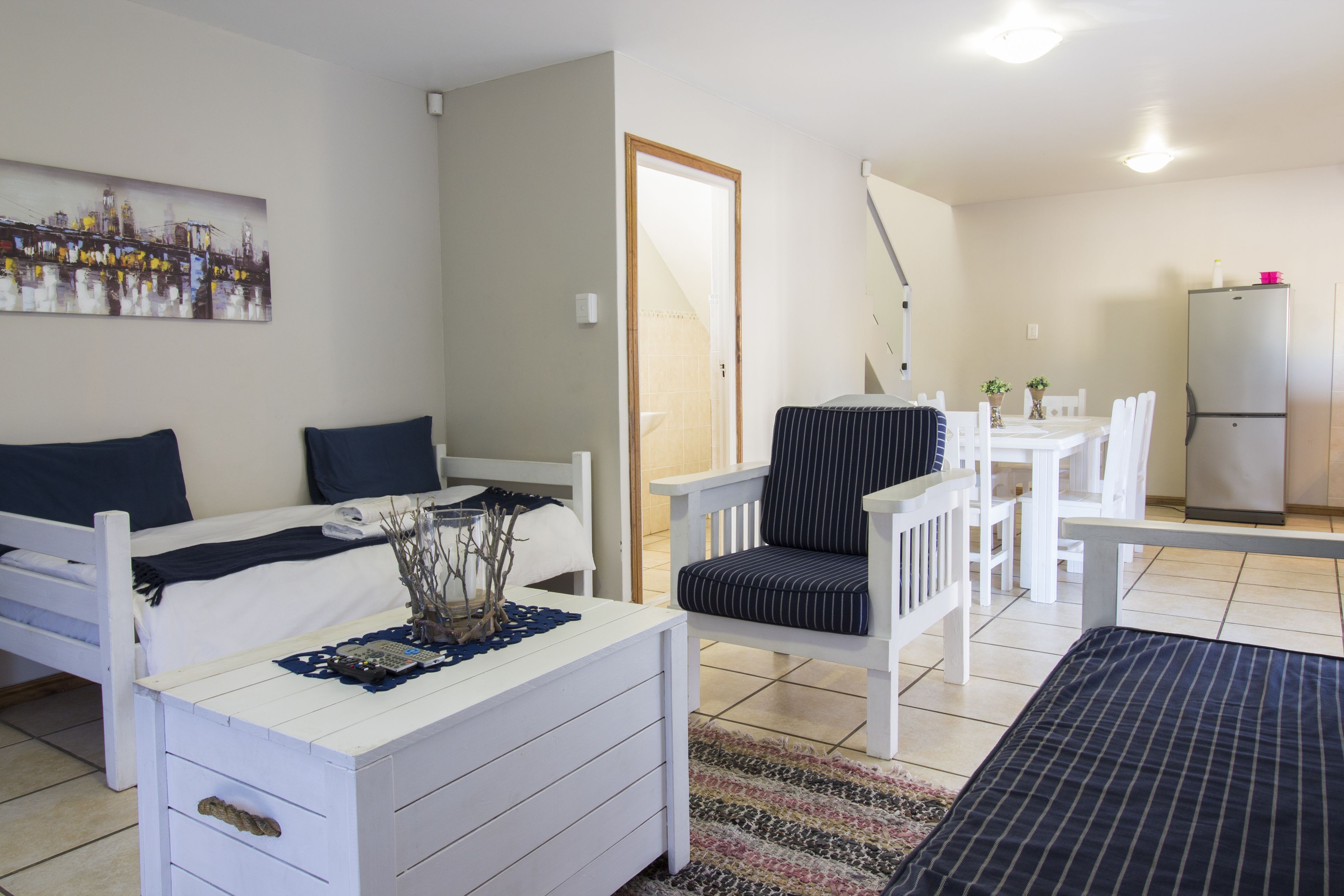 Apartment (Madiolyn S/C Unit 6) | Wohnbereich | Fernseher, Kamin, DVD-Player