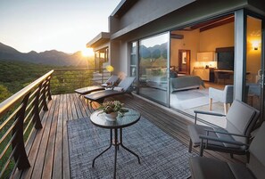 1 bedroom, premium bedding, minibar, in-room safe - umVangati House (Hoedspruit)