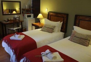 1 bedroom, premium bedding, desk, free cots/infant beds