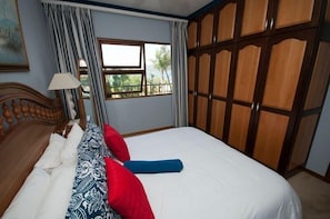 Luxury Penthouse - Lagoon Breeze (Knysna)