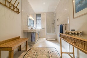 Bathroom - Chala Kigi Self Catering (Swakopmund)