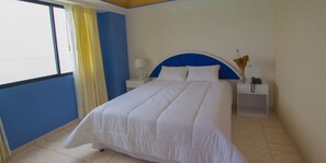 Standard Room, 1 Queen Bed | Premium bedding, down comforters, rollaway beds, bed sheets - Blue Bay Hotel (Salinas)