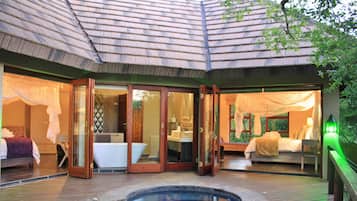 Nhà gỗ dành cho gia đình | Bồn tắm thủy lực