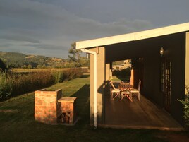 Superior Cottage, 2 Bedrooms, Lake View, Lakeside | Terrace/patio